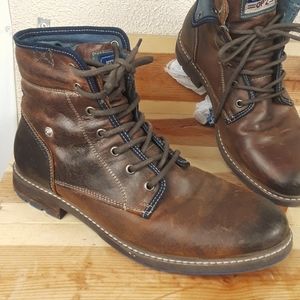 OUTPUT 2 Laceup Boots By Girza